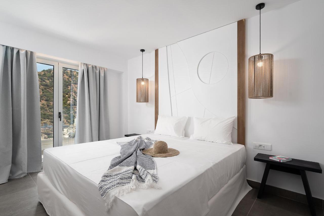 Stella Luxury Apartments อาเยียกาลินี ห้อง รูปภาพ