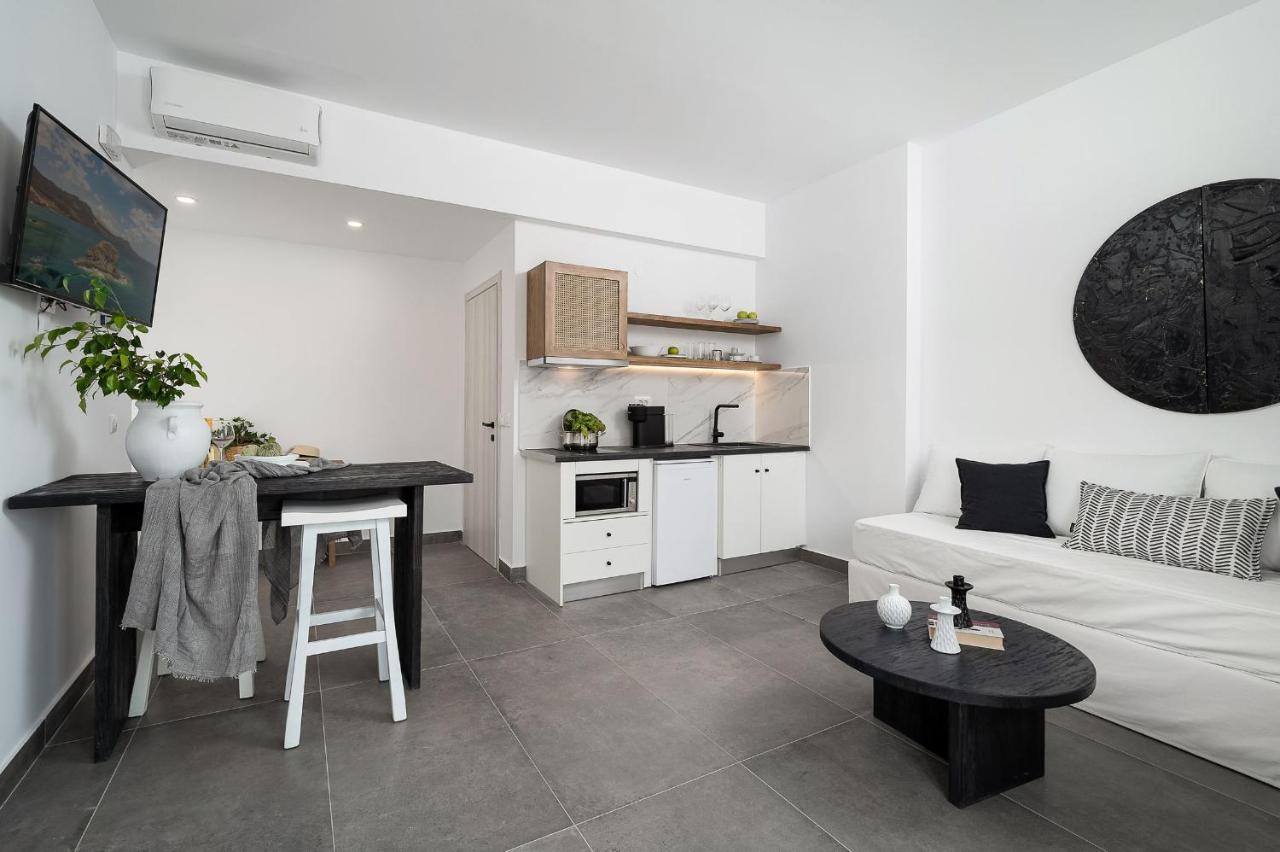 Stella Luxury Apartments อาเยียกาลินี ภายนอก รูปภาพ